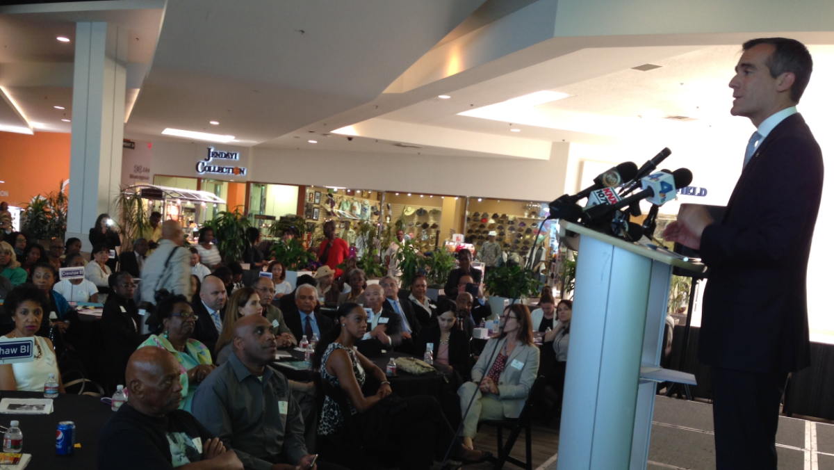 Mayor Eric Garcetti speaking Tuesday to a Crenshaw Chamber of Commerce lunch at Baldwin Hills Crenshaw Plaza.