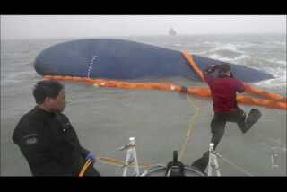 South Korea ferry: Rescued school official found hanged