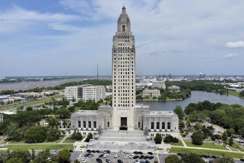 ARCHIVO - Vista panorámica del Capitolio de Luisiana el 4 de abril de 2023, en Baton Rouge, Luisiana. (AP Foto/Stephen Smith, Archivo)