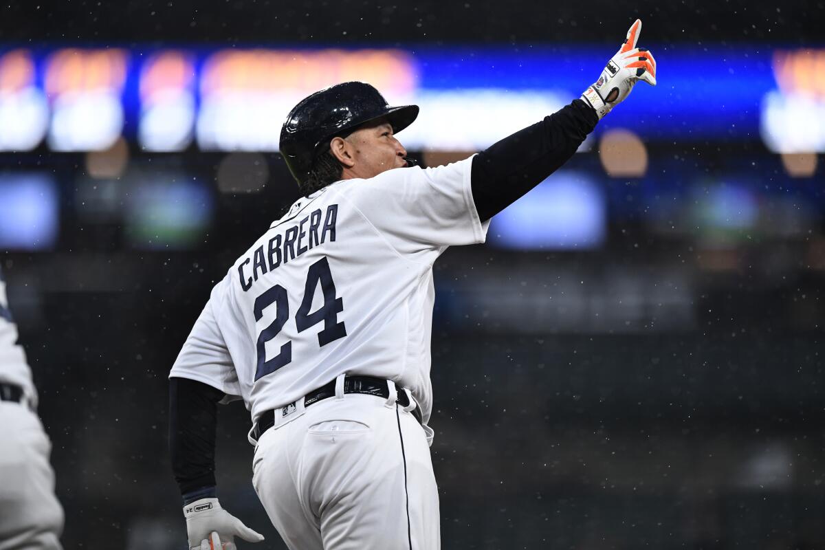 Cabrera hits 511th homer as Tigers lead Royals 4-0 in a game suspended  until Thursday by rain - The San Diego Union-Tribune