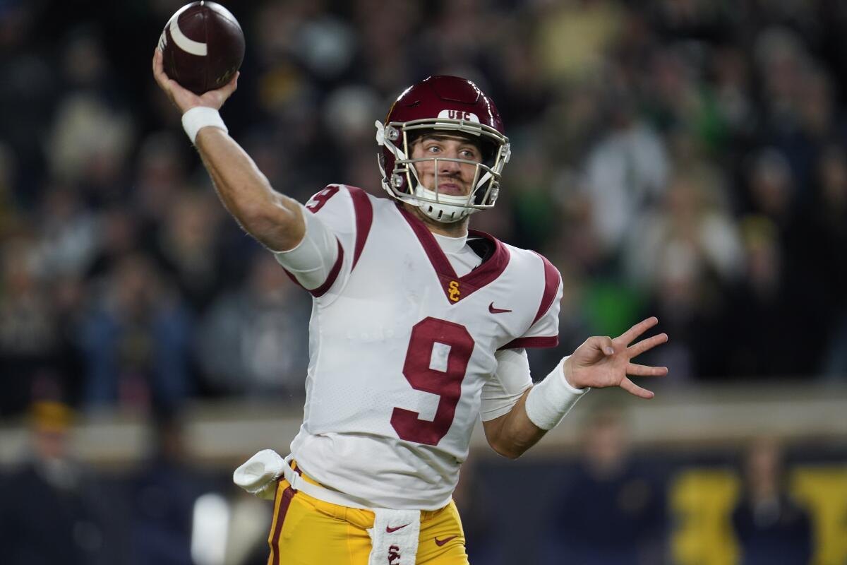 USC quarterback Kedon Slovis throws against Notre Dame 