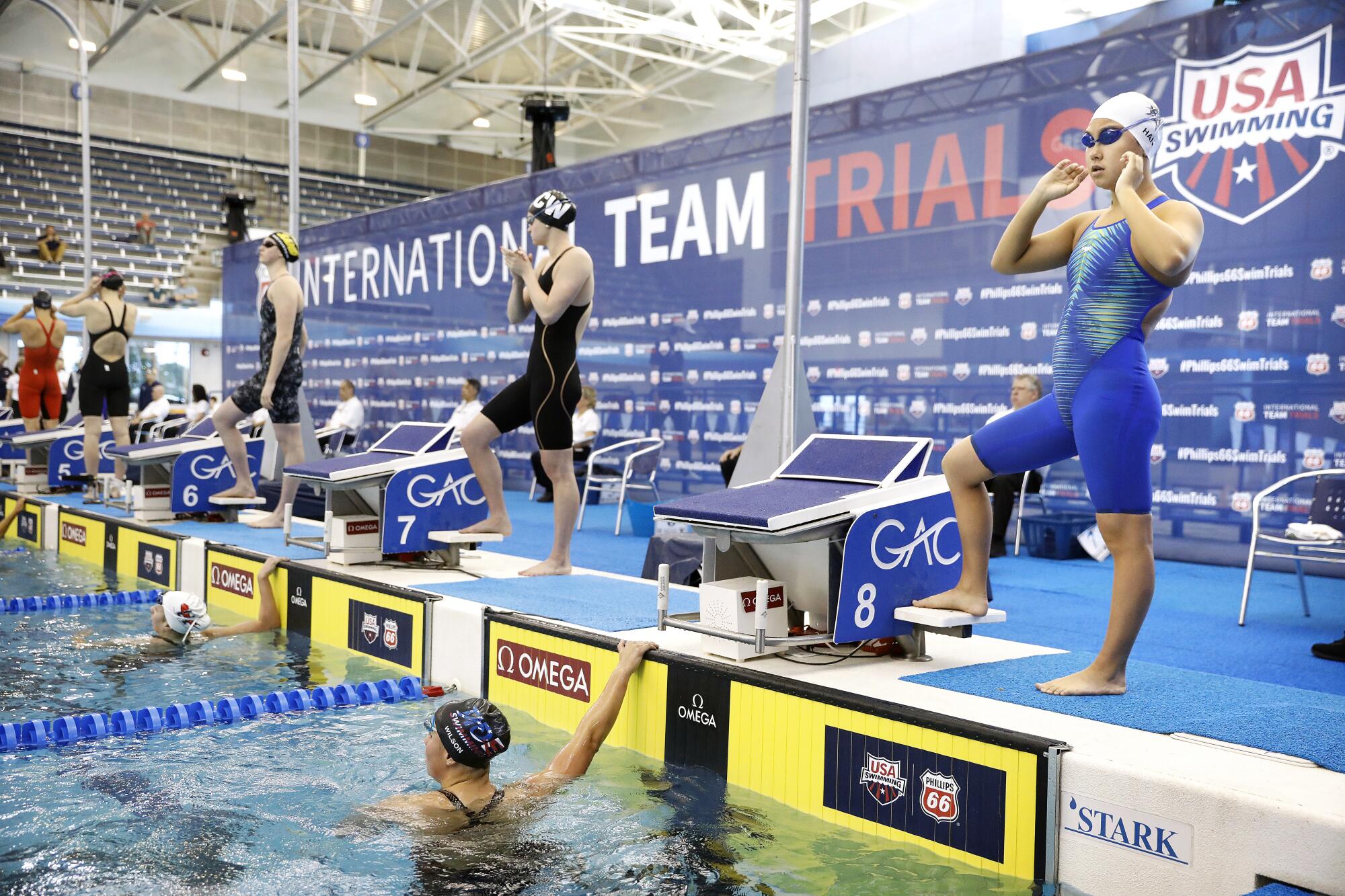 Kayla Han, right, competes in the 2022 Phillips 66 International Team Trials.
