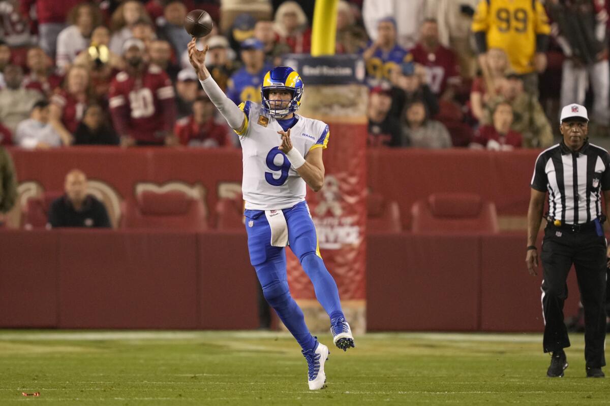  Rams quarterback Matthew Stafford (9) passes against the San Francisco 49ers.