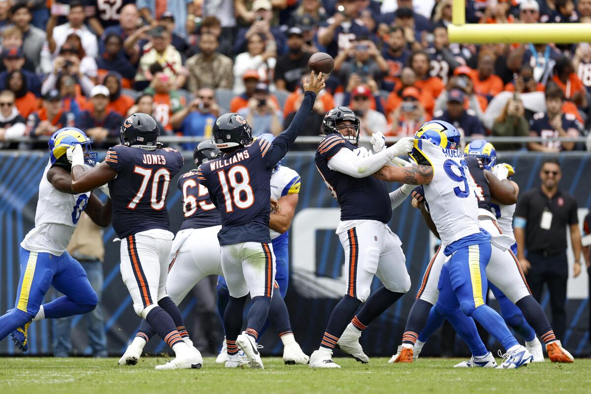 Bears'ın savunması Rams'ın ivmesini durdurduğu için bu sefer geri dönüş yok