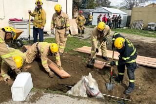 Horse trapped in neck-deep soil from sinkhole in San Fernando Valley, 3-hour rescue operation continues.