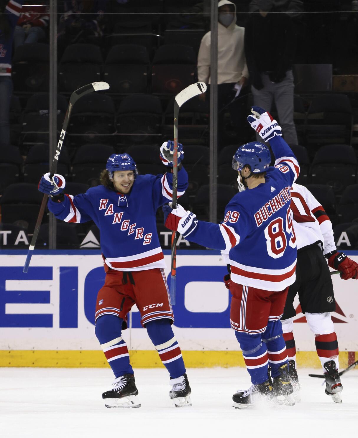 Rangers beat Bruins 4-0 in Panarin's first game back - The San Diego  Union-Tribune