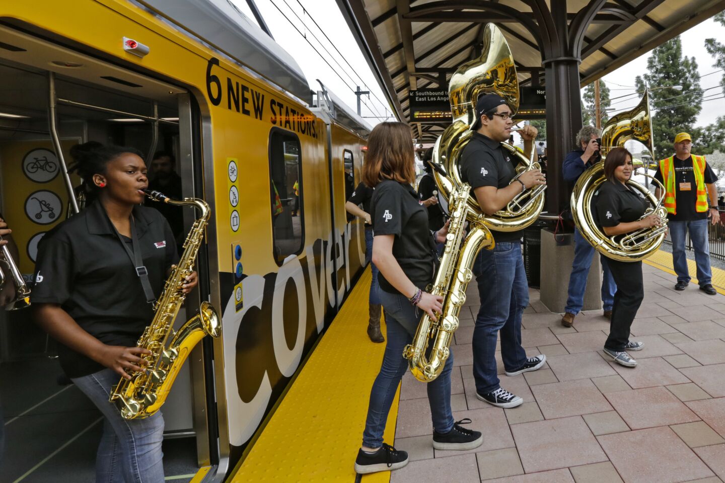 Metro Gold Line opens