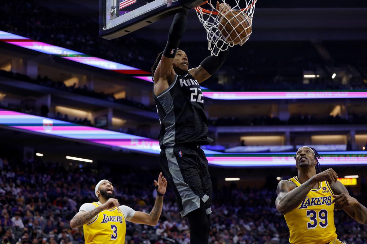 Los Suns siguen imparables, los Nets se mantienen firmes y los Lakers pierden a LeBron