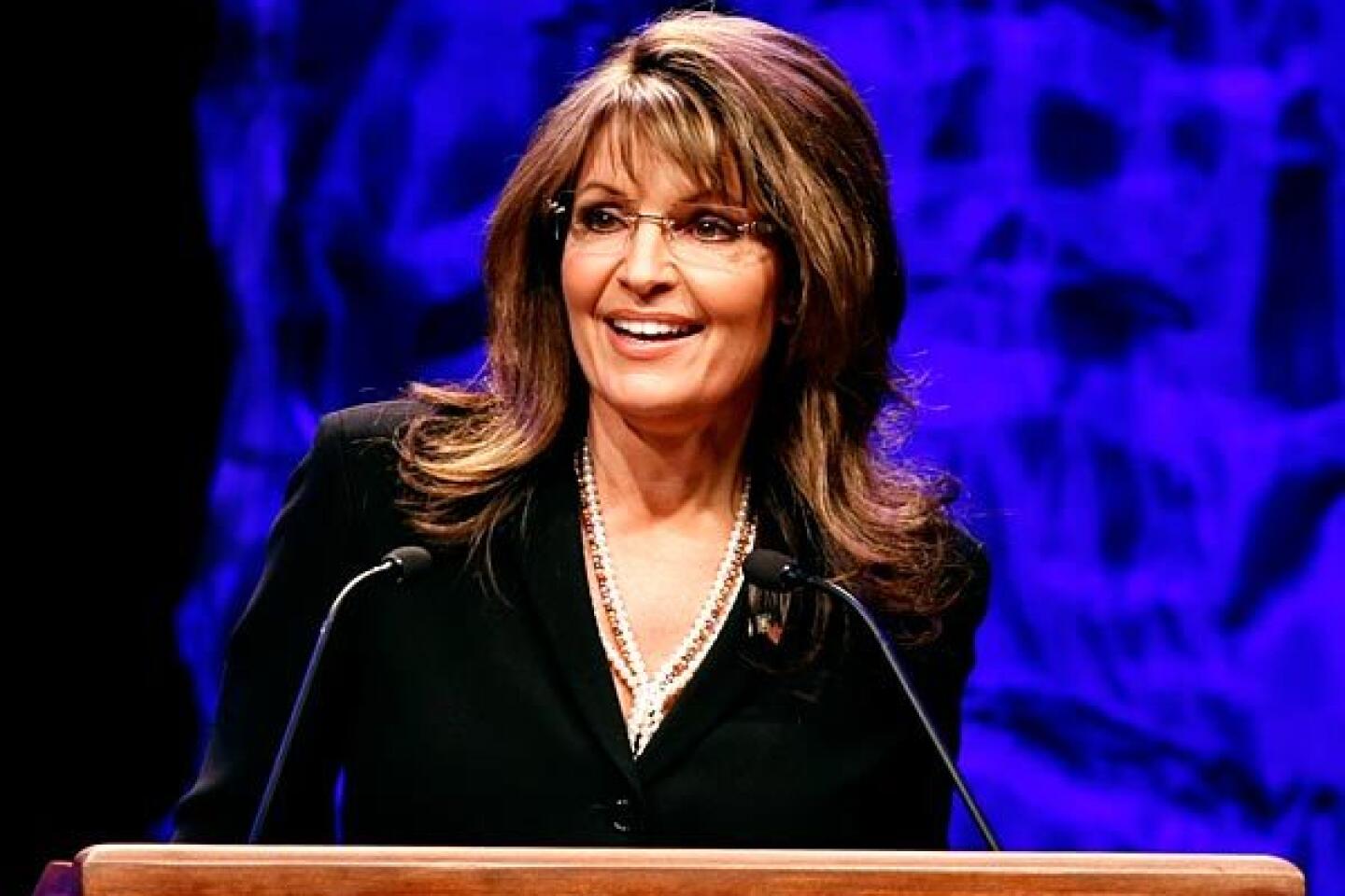 Sarah Palin – Hollywood Life