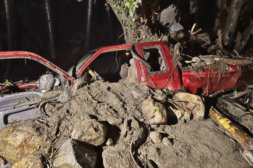Siskiyou, California. Camioneta destruida de un contratista privado que ayudaba a combatir un incendio forestal