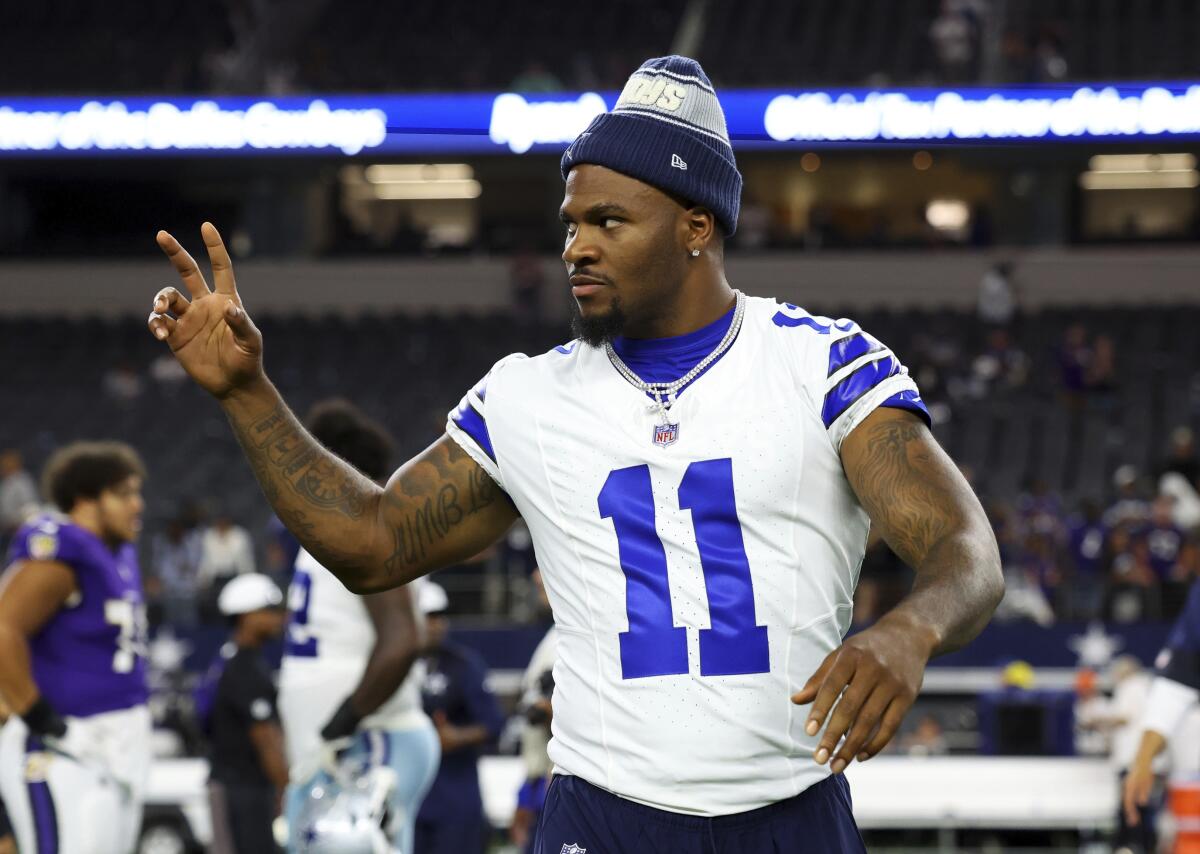 Cowboys trade star Micah Parsons to Packers in shocking deal - Los Angeles Times