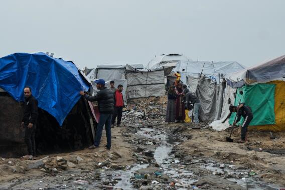 Aid flow into Gaza falls short of the terms of the ceasefire deal ...