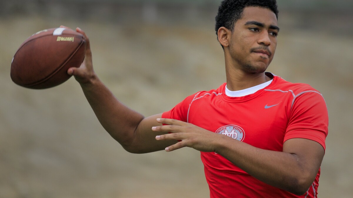 Usc S Plans To Land A Quarterback For 2020 Class Didn T Work Out Los Angeles Times