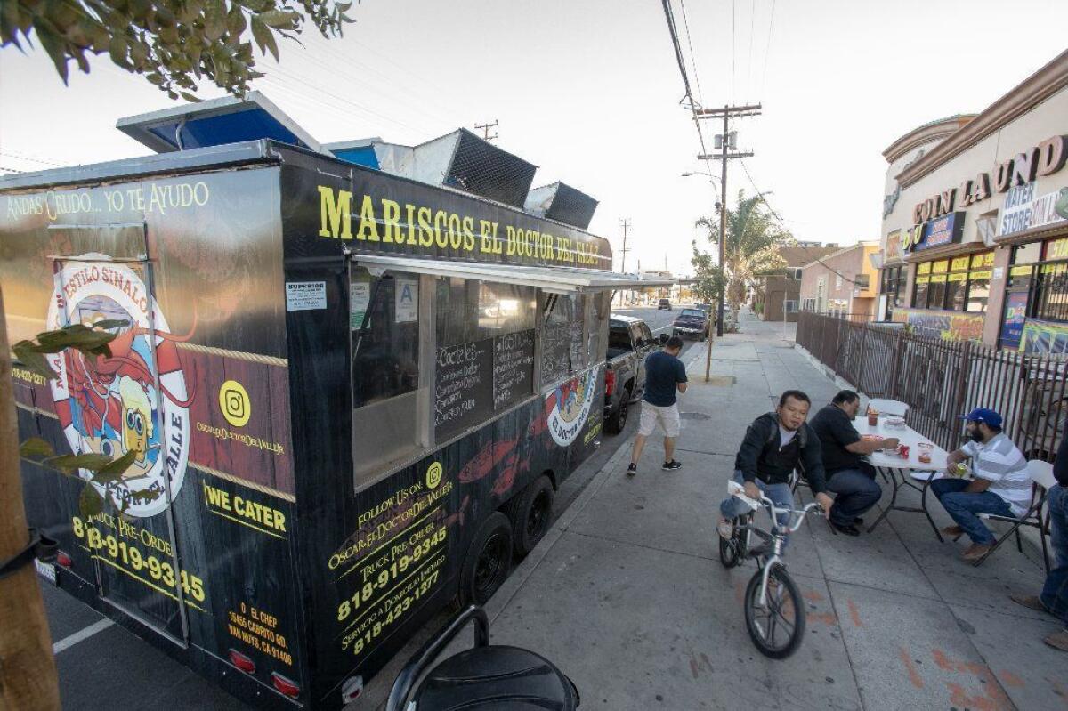 El Doctor del Valle serves up tacos and more in the San Fernando Valley.