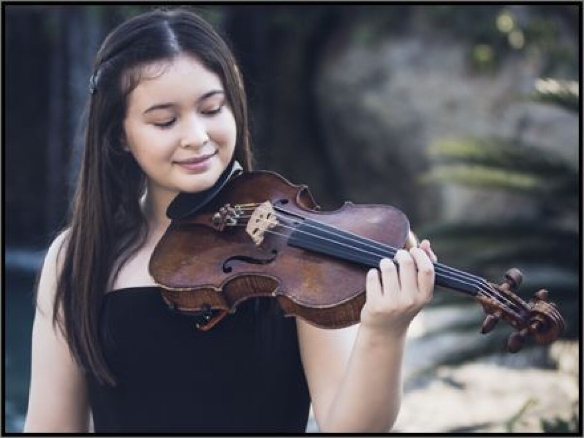 Violinist Sara Maxman