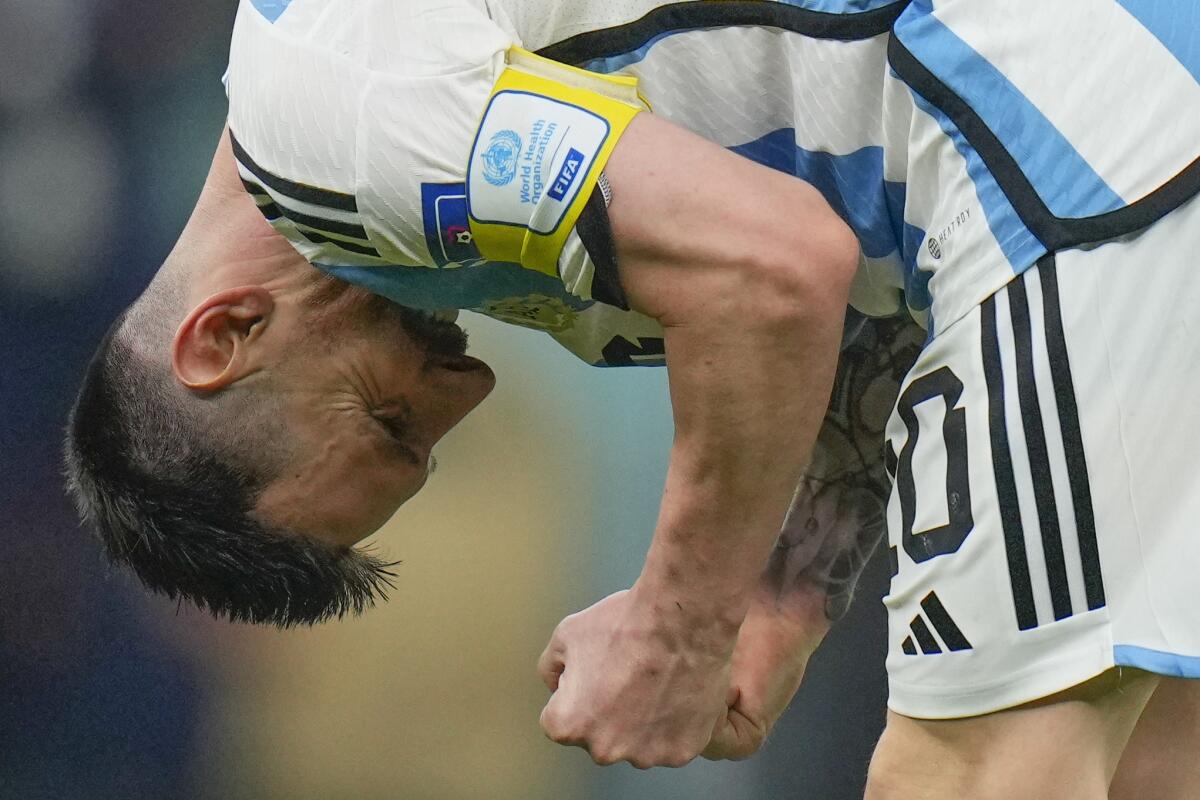 Lionel Messi, de Argentina, festeja la victoria sobre Croacia en semifinales de la Copa del Mundo 