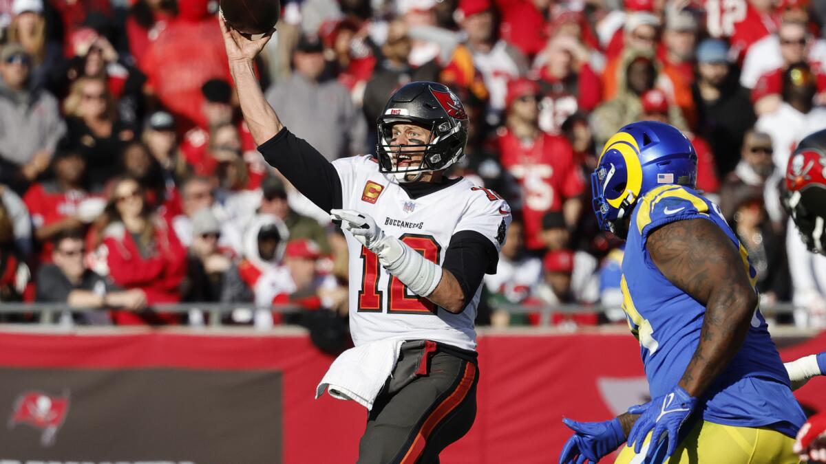 Sunday NFL: Matthew Stafford throws for 4 TDs, outduels Brady and Bucs