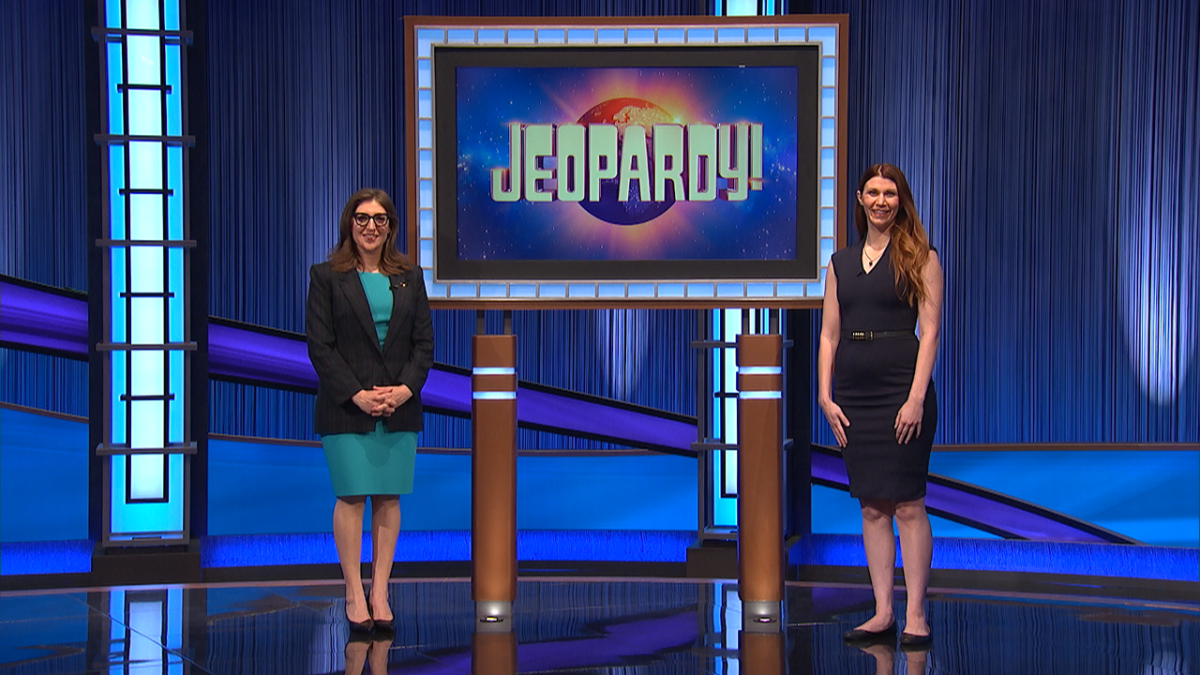 Stephanie Garrison, right, is pictured with "Jeopardy!" host Mayim Bialik.