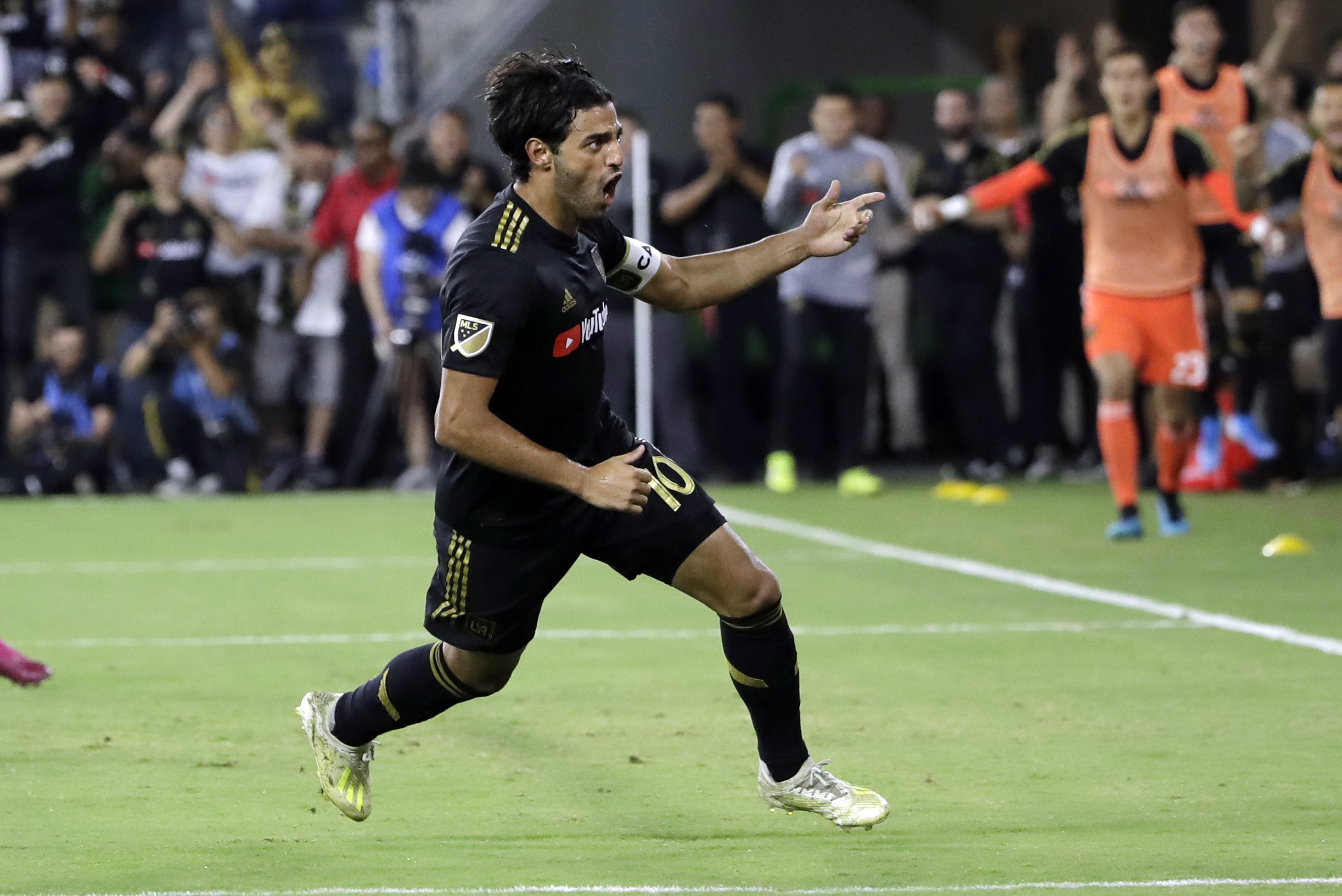 Where do the Galaxy and LAFC stand in the MLS playoff race? 